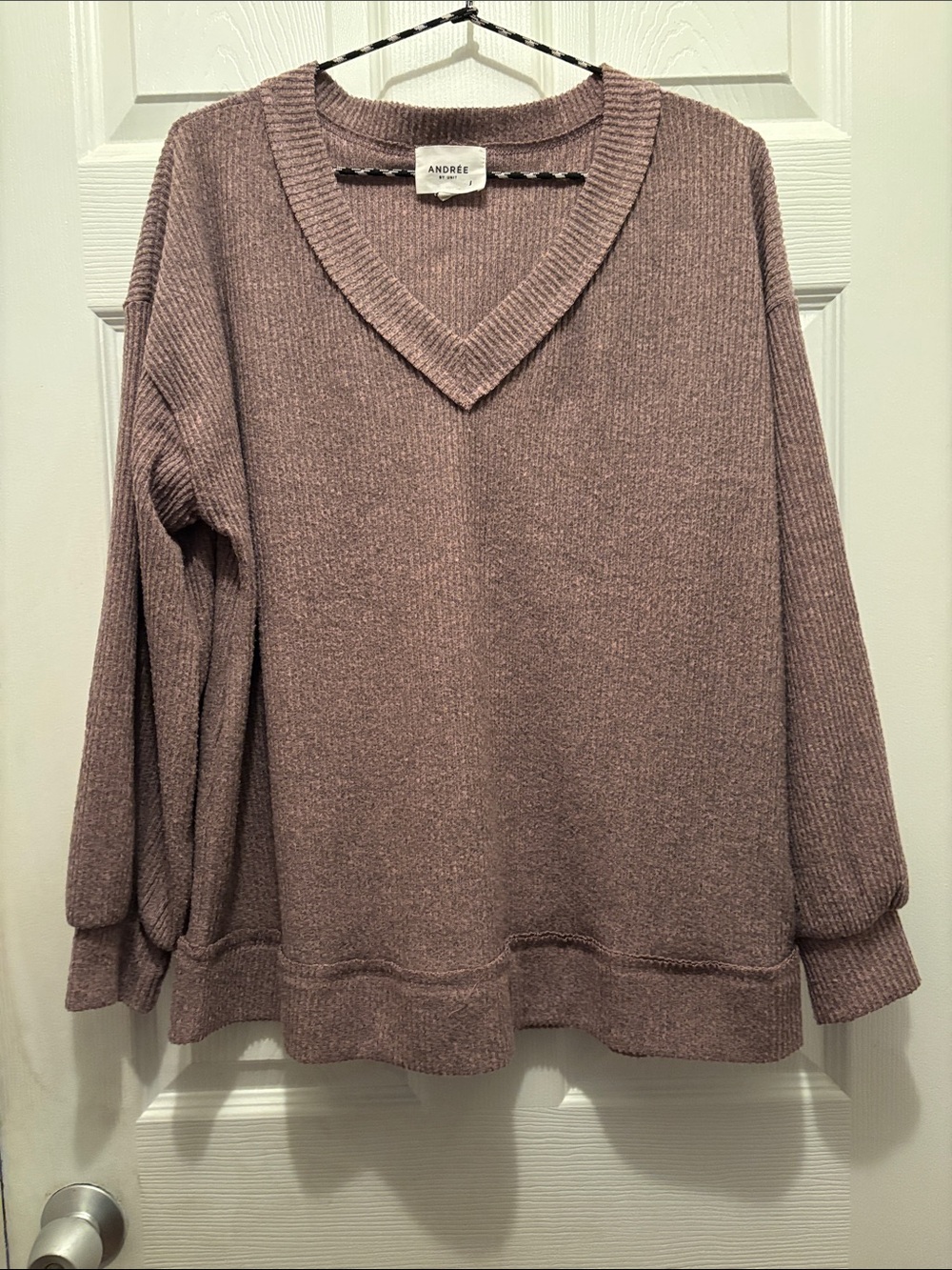 Andree Dusty Lavender V-Neck Knit Pullover